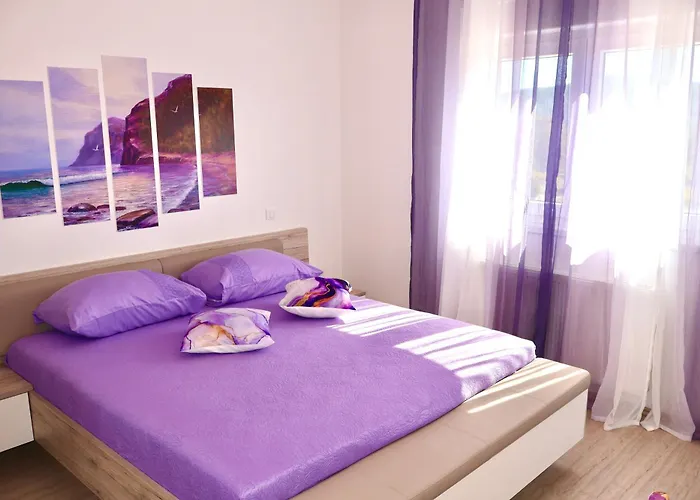 Vila Hirundinidae Gornji Muc